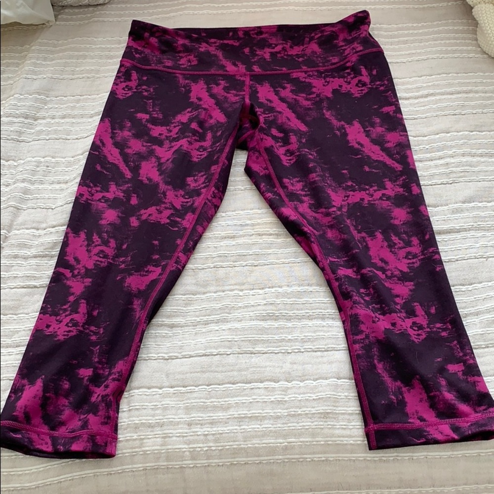 Lululemon Capri workout pants